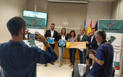 Confecomerç CV apoya la campaña del comercio del mueble y se congratula de la designación de València capital mundial del diseño 2022.