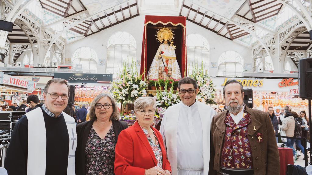 Homenaje a la Virgen de los Desamparados en el Mercado Central de València_04_05_2022