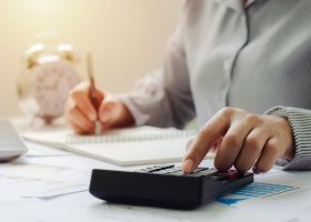 El Consell aprueba deducciones en el IRPF, prórrogas para las autoliquidaciones y reducción en las donaciones