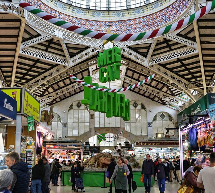 El Mercat Central de València inaugura la decoració de Nadal