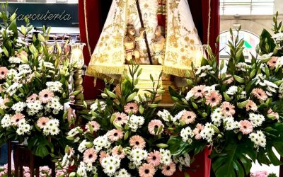 Acto de ofrenda floral y homenaje de las Camareras de Nuestra Señora de los Desamparados