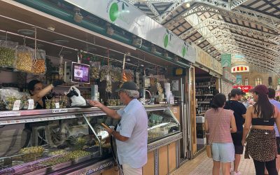 La Asociación de Vendedores del Mercado Central informa de los trabajos el fin de semana para recuperar la normalidad tras el incendio